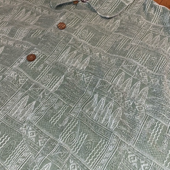 Men’s L Patterned Dad Shirt - Picture 2 of 3